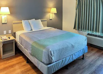Studio 6 Belmont, CA – San Francisco - Redwood hotel thumbnail 8
