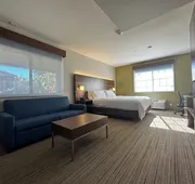 Holiday Inn Express & Suites Mountain View Silicon Valley by IHG hotel detail image 7