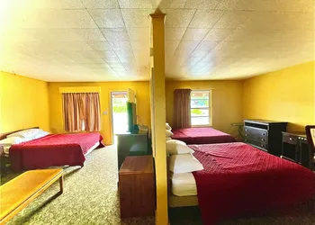 Tropic Motel hotel thumbnail 8