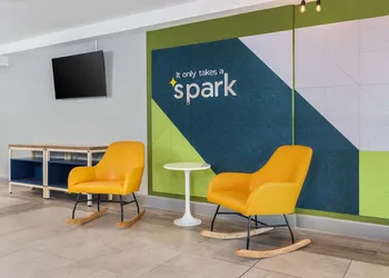 Spark By Hilton Hilton Head Island hotel thumbnail 2