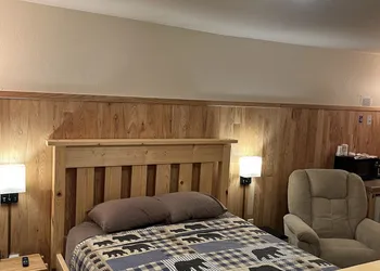 Sportsmen Motel hotel thumbnail 2