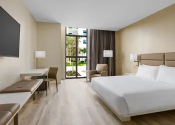 AC Hotel by Marriott Naples 5th Avenue hotel thumbnail 8