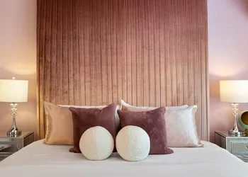 The Velvet Rope hotel thumbnail 7