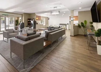 Wingate by Wyndham Kings Bay Naval Base / I-95 hotel thumbnail 4