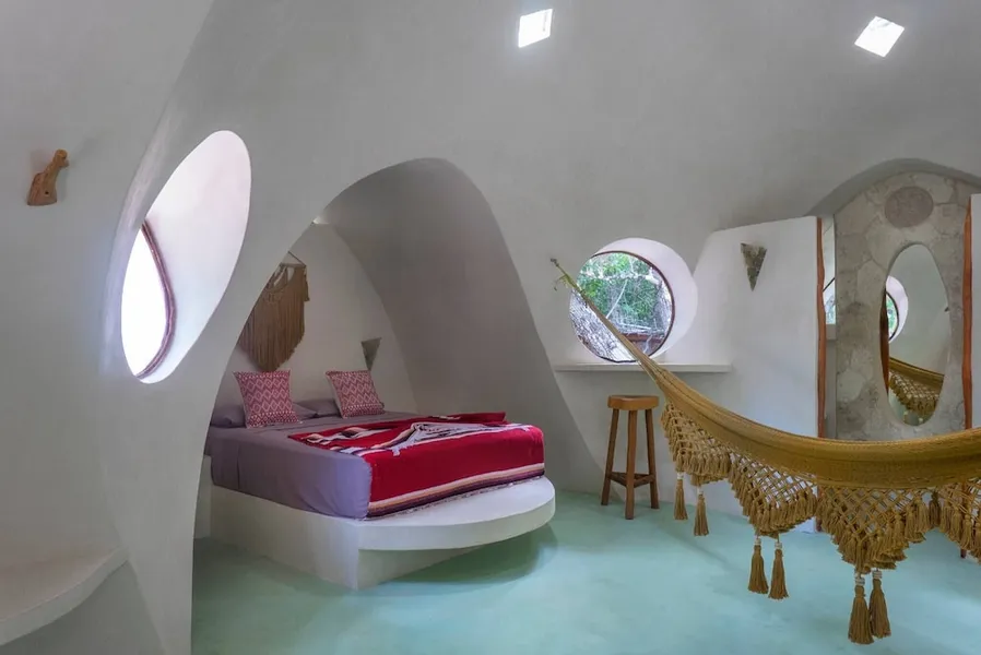 Room-unique Jungle Dome 2 Queen Beds hotel detail image 2