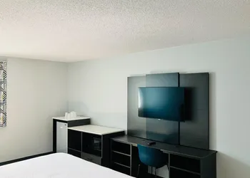 Studio 6 Carson, CA hotel thumbnail 4