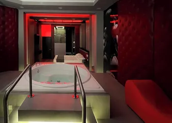 Motel Boutique Qatro hotel thumbnail 5