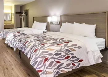Baymont by Wyndham Socorro hotel thumbnail 3