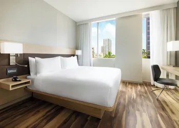 AC Hotel by Marriott Honolulu hotel thumbnail 7