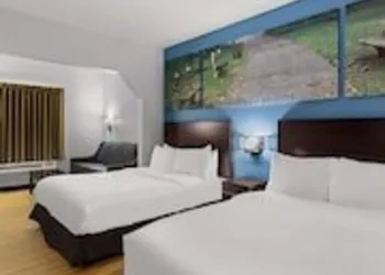 Clarion Pointe Hinesville near Fort Stewart hotel thumbnail 5