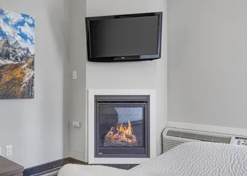 Northwinds Hotel Canmore hotel thumbnail 8