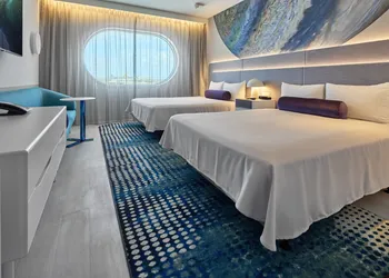 Universal's Terra Luna Resort hotel thumbnail 5