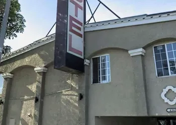 Tropic west Motel hotel thumbnail 5