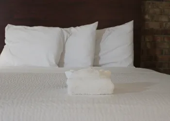 The Hudson Inn hotel thumbnail 7