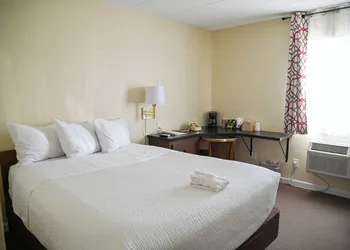 The Hudson Inn hotel thumbnail 8