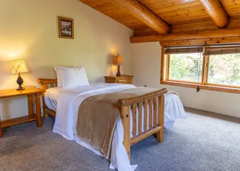 The Lindsay Lodge & Restaurant hotel thumbnail 5
