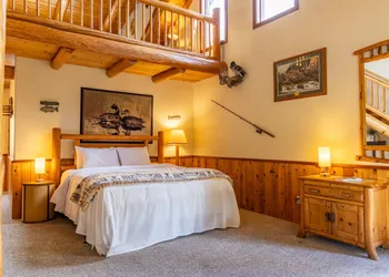 The Lindsay Lodge & Restaurant hotel thumbnail 7