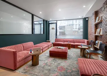 Little Charlie Hotel hotel thumbnail 4