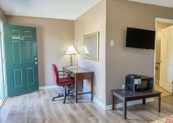 Sparta Seven Motel By OYO near Milledgeville hotel thumbnail 7