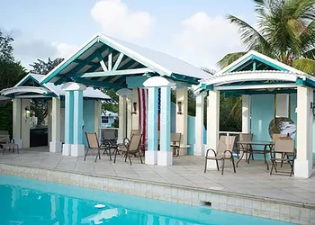 Bungalows on the Bay hotel thumbnail 3