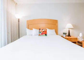 825 SEA & SUN Suite hotel thumbnail 6