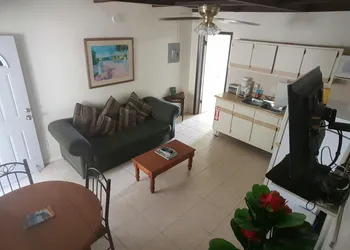 Sunset Gardens Guesthouse hotel thumbnail 8