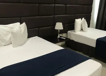 Starz Hotel hotel thumbnail 3
