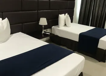 Starz Hotel hotel thumbnail 4