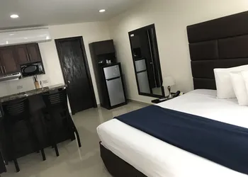 Starz Hotel hotel thumbnail 7