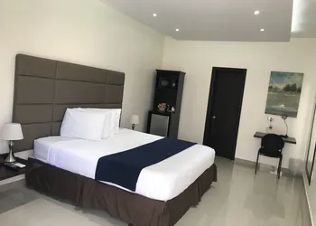 Starz Hotel hotel thumbnail 8