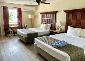 Bolongo Bay Beach Resort hotel thumbnail 3
