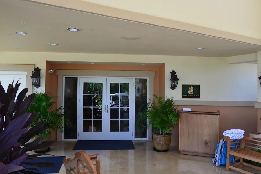 Ritz Carlton Club 3br Residence hotel detail image 2