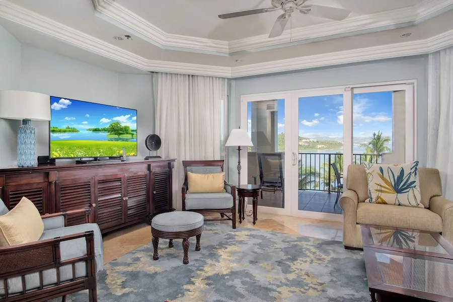 Ritz Carlton Club 3br Residence hotel detail image 6