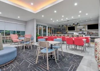 Home2 Suites by Hilton Paris hotel thumbnail 2