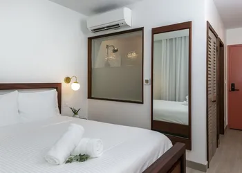 Wharfside Village Hotel hotel thumbnail 5