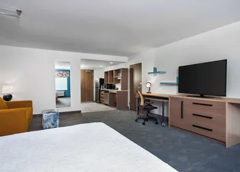 Home2 Suites by Hilton Indianapolis North at Intech Park hotel thumbnail 7