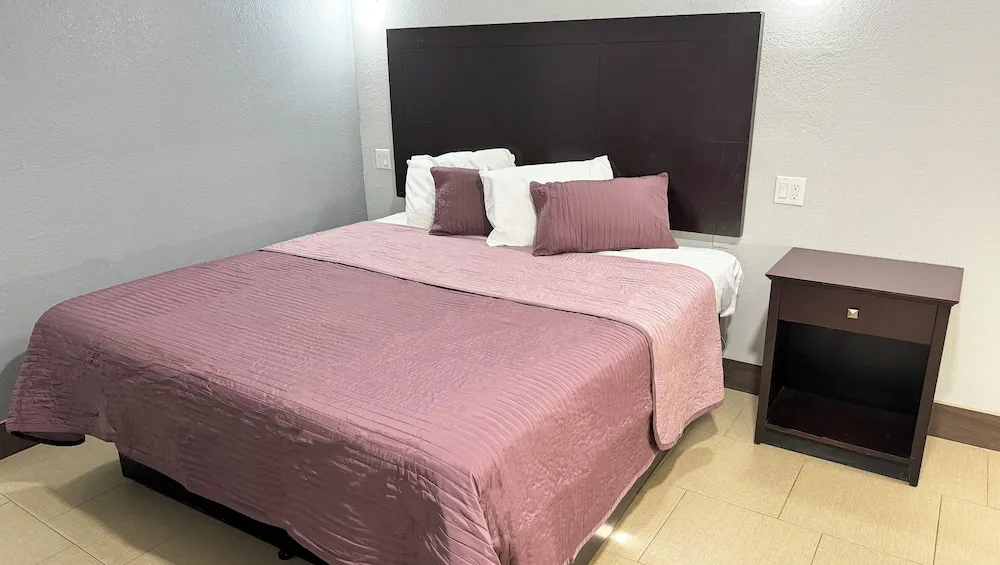Xpress Inn & Extended Stays hotel detail image 6