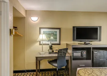 Quality Inn Detroit Downtown hotel thumbnail 6