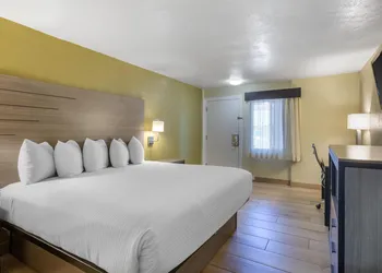 SureStay by Best Western Chambers Petrified Forest hotel thumbnail 6