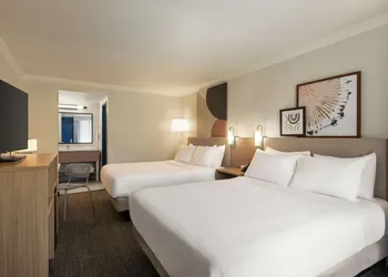 Spark by Hilton Sarasota Siesta Key Gateway hotel thumbnail 6