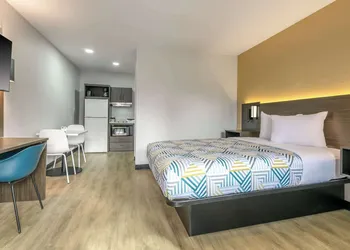 Studio 6 Columbus, GA – Columbus Airport hotel thumbnail 5