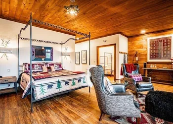 The Dogwood Inn hotel thumbnail 7