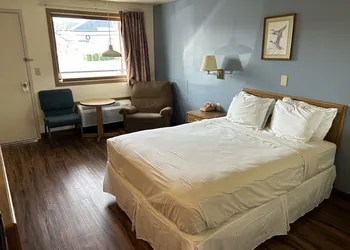Valley Inn and Suites hotel thumbnail 4
