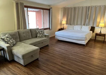 Valley Inn and Suites hotel thumbnail 8