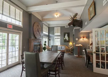 Sand Hill On The Lake hotel thumbnail 2