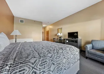 Bayshore Resort at Put-in-Bay hotel thumbnail 7