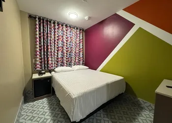 Moon Hotel Brooklyn hotel thumbnail 7