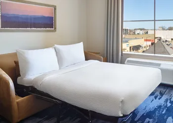 Fairfield Inn & Suites by Marriott Decatur hotel thumbnail 4