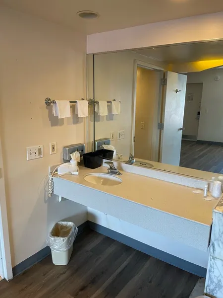 Express Inn -Rahway hotel detail image 6