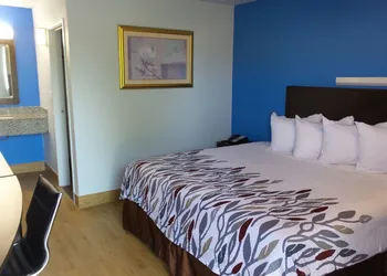 Budget Inn Alexandria hotel thumbnail 3